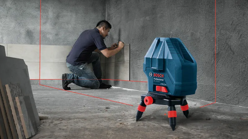 Bosch GLL 3-15 X laser leveling tool with tripod base